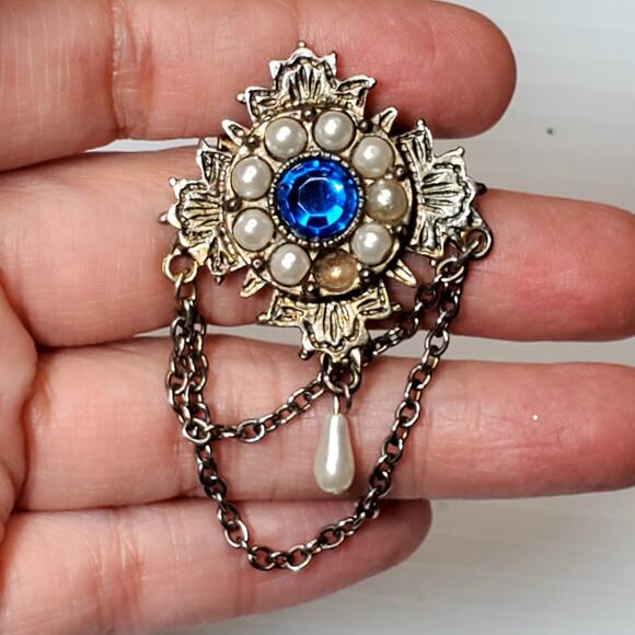 Gold Tone With Blue & Faux Pearl Victorian Design 2" Vtg - Picture 1 of 4